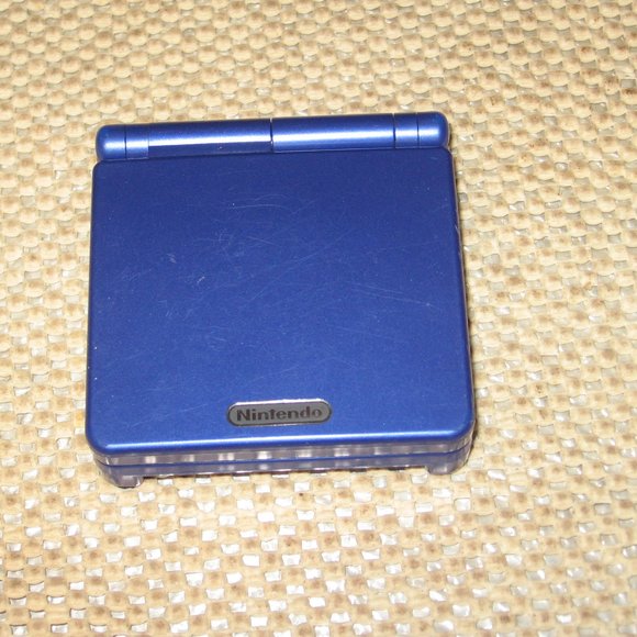 Nintendo Game Boy SP Bundle Screen Magnifier FM Radio Adapter & More in Case - Picture 4 of 8